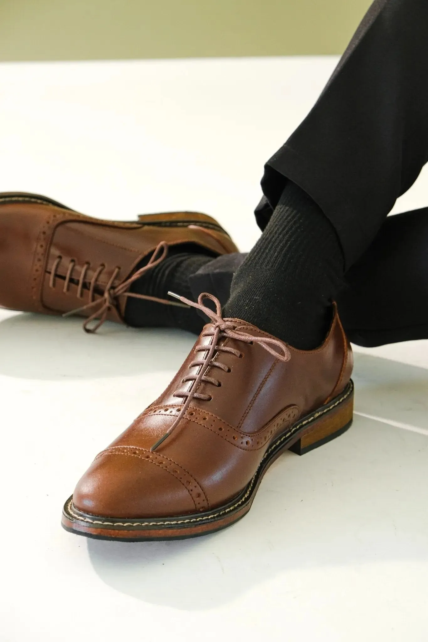 FELIX Cap Toe Holes Oxford - Walnut